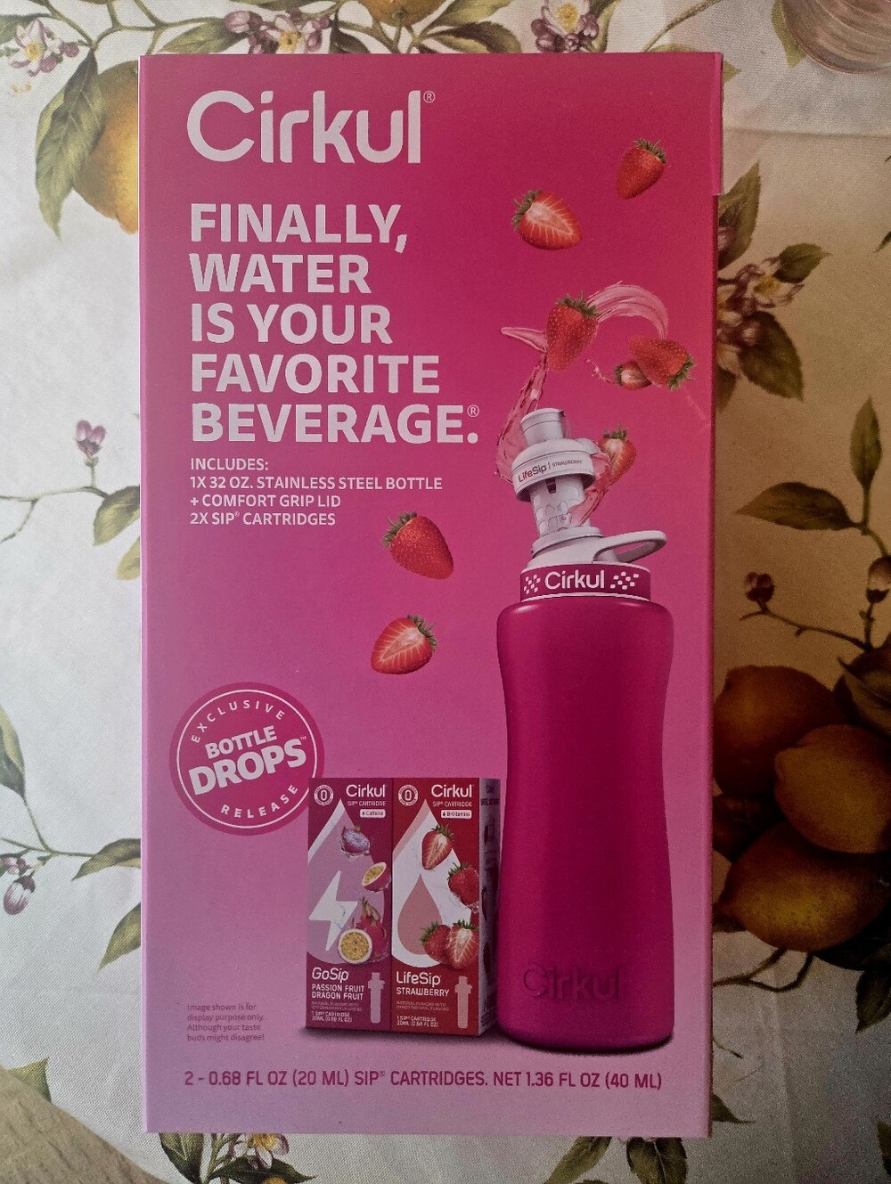 Cirkul Pink Stainless Bottle & Flavor Kit - Picture 3 of 5